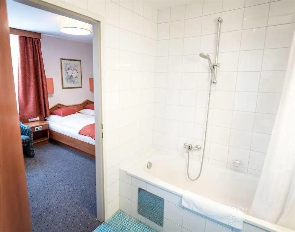 Hotel Doktorschlössl Salzburg 2*,